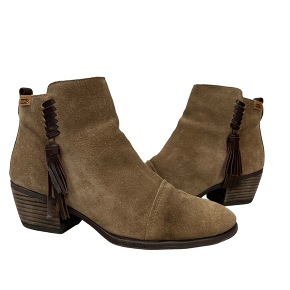Pikolinos Baqueira Suede Tan Tassel Boots Size 39 or US 8.5 - Picture 1 of 10